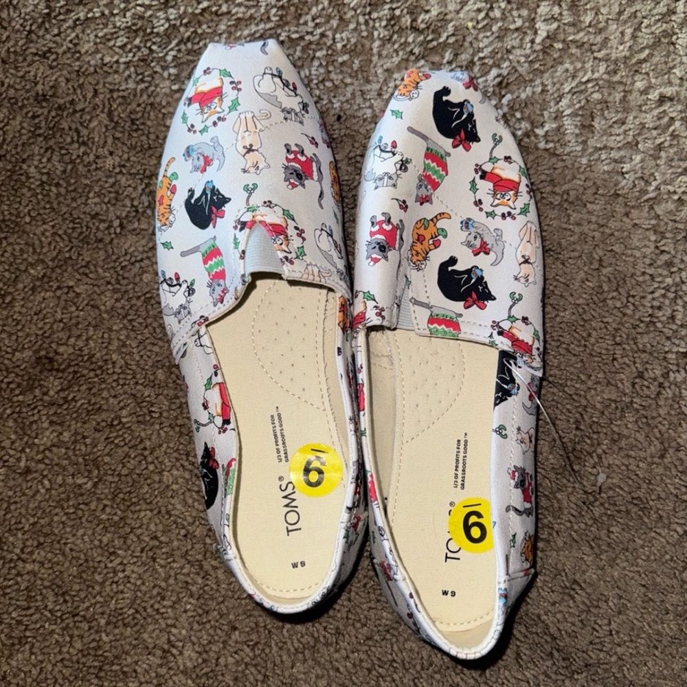 Tom’s Holiday Cats